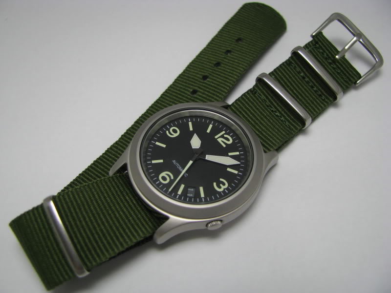 20mm Nylon Nato - Olive // Product Details // yobokies (poweredBy isCMS)